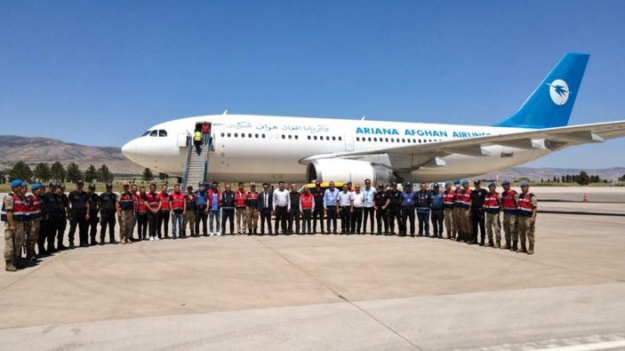 i Afgan göçmenler ülkelerine gönderiliyor