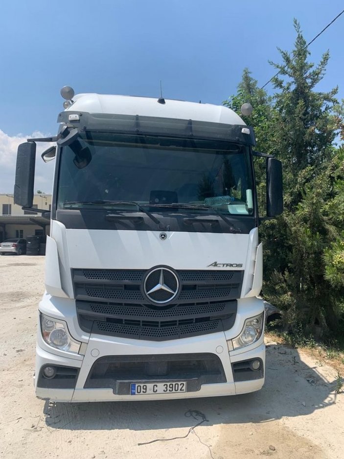 Aydın'da kamyon şoförü parke taşıyla darbedildi