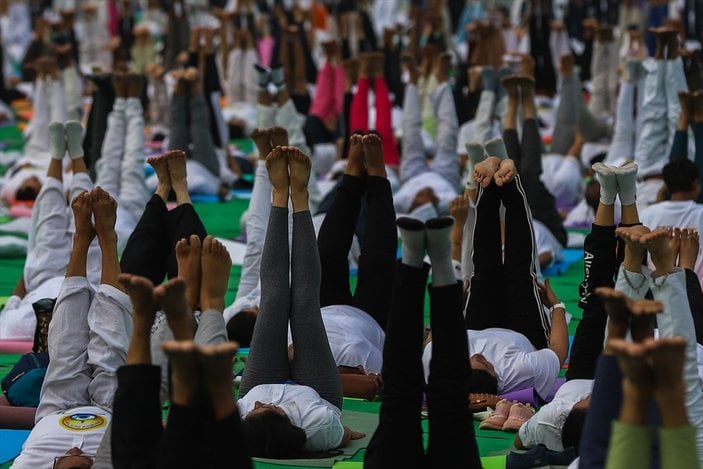 Hindistan'da Dünya Yoga Günü kutlandı