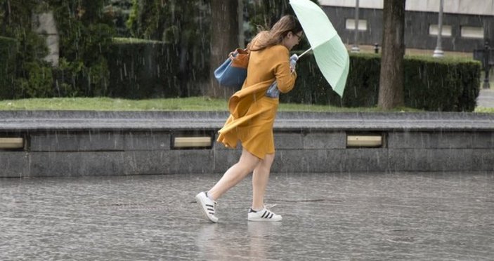 Meteoroloji'den yeni hava durumu raporu! Haziran ayında yağmur olur mu ya?