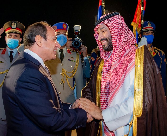Muhammed bin Selman, Mısır'da Sisi ile görüştü