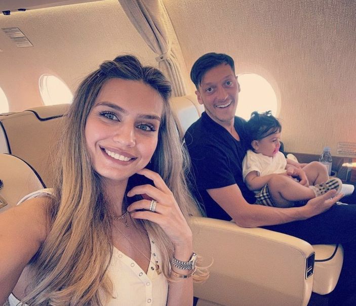 Karnı burnunda Amine Gülşe'nin göbek attığı anlar sosyal medyayı yıktı!