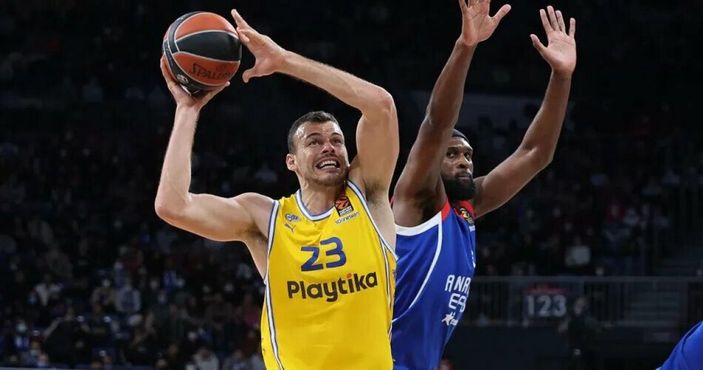 Anadolu Efes'in transfer ettiği Ante Zizic kimdir?