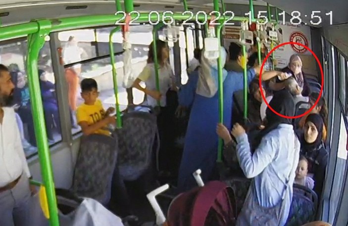 Bursa’da otobüs şoförü rahatsızlanan yolcuyu hastaneye yetiştirdi