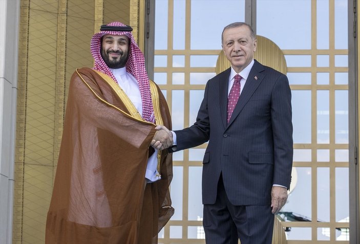 Prens Selman'dan Cumhurbaşkanı Erdoğan'a iadeiziyaret