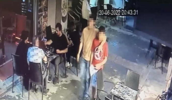 İstanbul'da bir grup genç, tartıştığı adamın arkasından kurşun yağdırdı