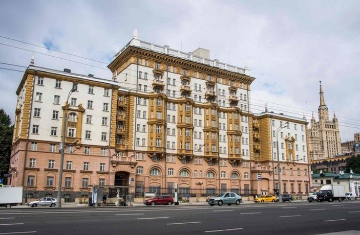 Moskova'daki ABD Büyükelçiliği binasının bulunduğu meydanın adı değişti