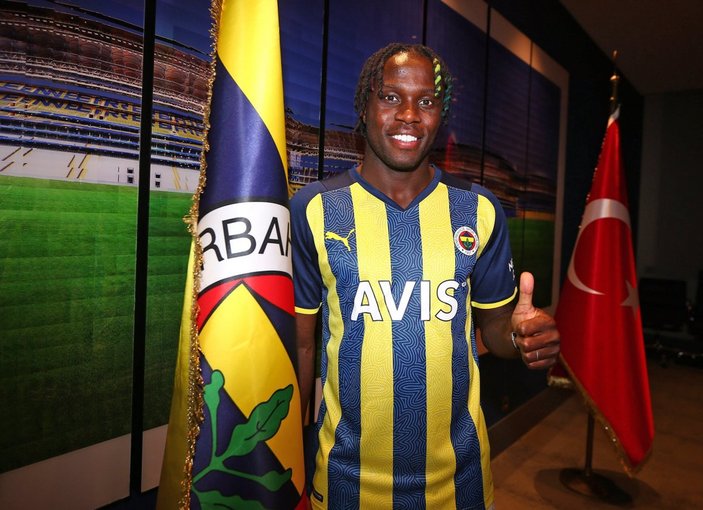 Bruma: Fenerbahçe'nin Devler Ligi'ne dönmesi gerekiyor
