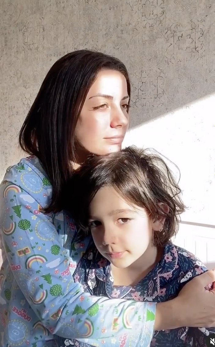 Kısmetse Olur'un bebeği Aselhan büyüdü! Nur Erkoç ve Batuhan Cimilli'nin kızı sosyal medyayı salladı...