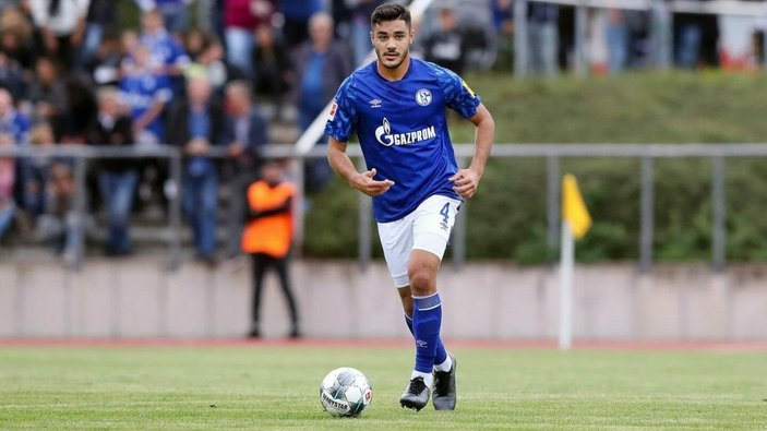 Schalke'den Ozan Kabak kararı