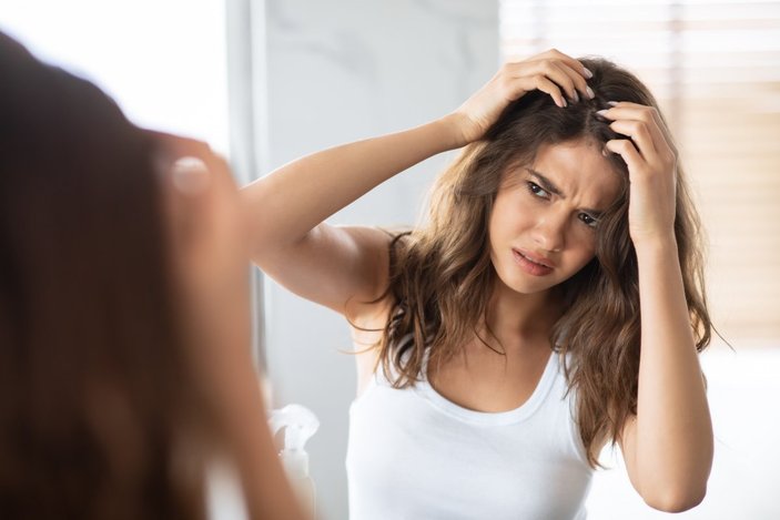Saçlarda kepek oluşumunun en yaygın 5 nedeni