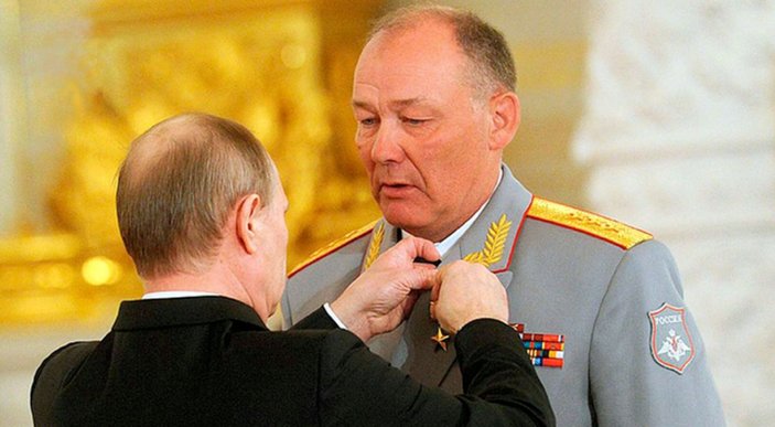 Vladimir Putin, Ukrayna cephesi komutanı Aleksandr Dvornikov'u görevinden aldı