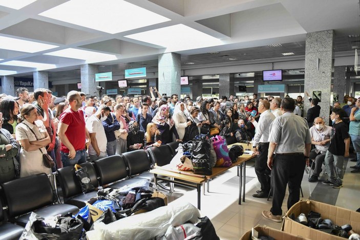Toplu taşımada unutulanlar, Ankara'da satışa çıktı