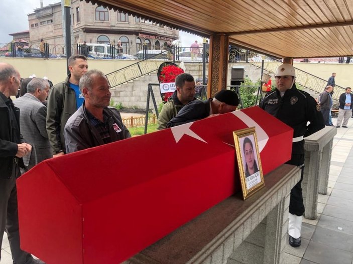 Balıkesir'de astsubay sevgilisinin öldürdüğü polise Erzurum'da veda