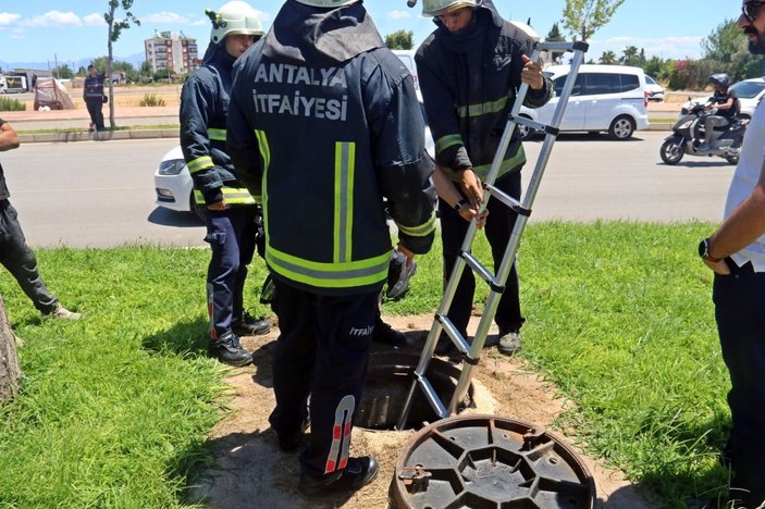 Antalya'da kanalizasyonda hırsızlık şüphelisi arandı