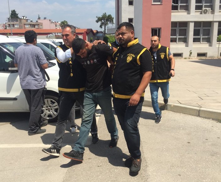 Adana'da kuyumcuya giren silahlı soyguncular yakalandı