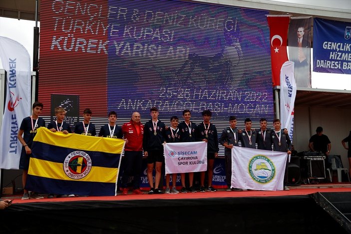 Ankara'da yıllar sonra kürek yarışı yapıldı