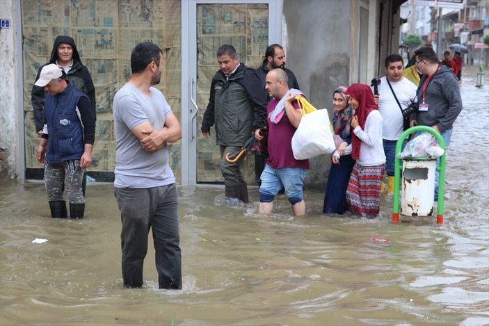 Zonguldak'ta şiddetli yağışlar Filyos Çayı'nı taşırdı