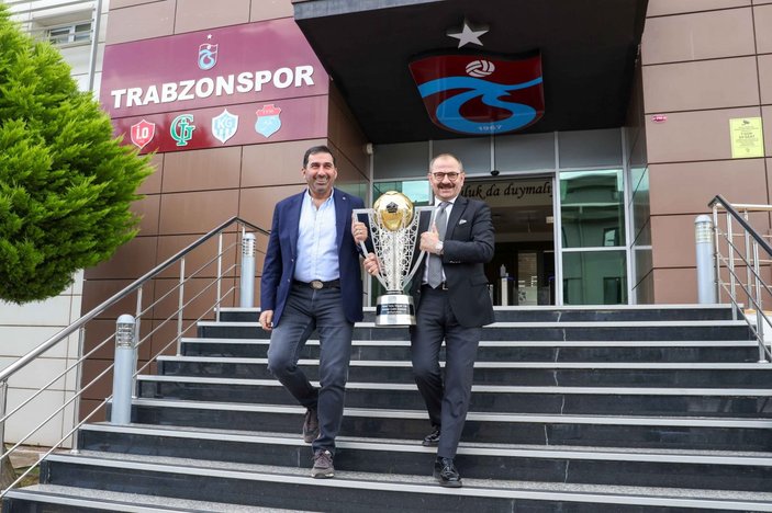Trabzonspor'un şampiyonluk kupası müzede