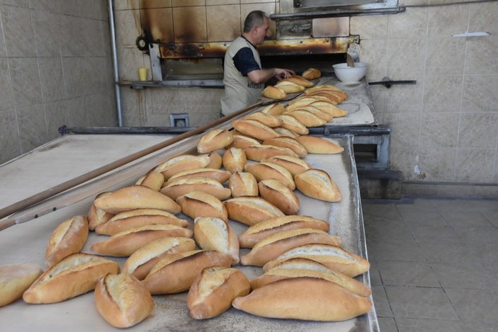 İzmir’de 210 gram ekmek 4 TL oldu