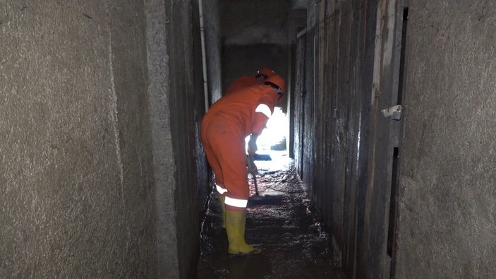 Kastamonu'da AFAD temizlik çalışmasını sürdürüyor