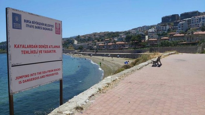 Bursa'da silahlı saldırıya uğrayan gençler denize atlayıp kurtuldu