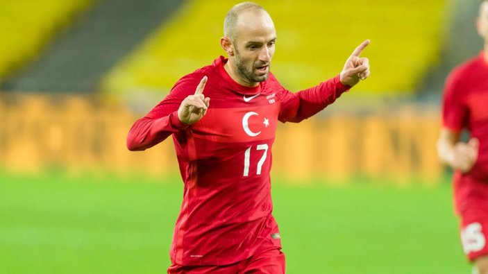 Efecan Karaca, Galatasaray'ı bekliyor