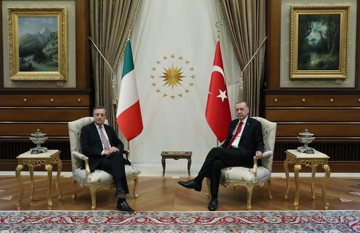 a Cumhurbaşkanı Erdoğan, İtalya Başbakanı Draghi'yi karşıladı