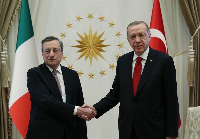 Cumhurbaşkanı Erdoğan, İtalya Başbakanı Draghi'yi karşıladı