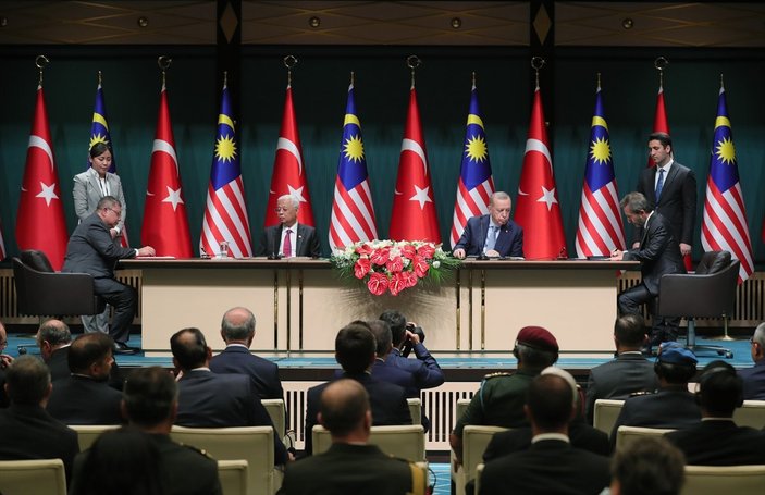 Cumhurbaşkanı Erdoğan, Malezya Başbakanı İsmail Sabri Yakub ile basın toplantısı düzenledi