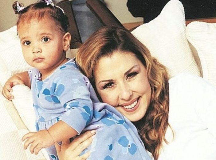 Evlat edinmişti! Nilüfer'in kızını görenler şaşırıyor...