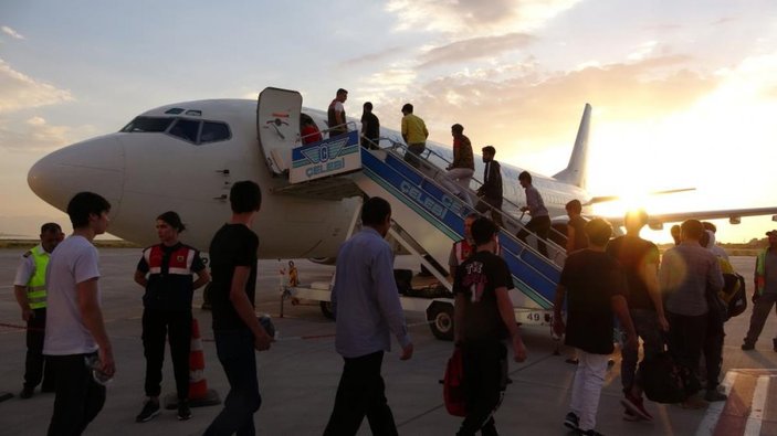 Van’da 408 düzensiz göçmen daha ülkelerine geri gönderildi