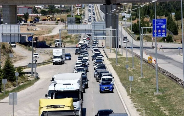 İstanbul'da bayram trafiği şehir dışına taşındı