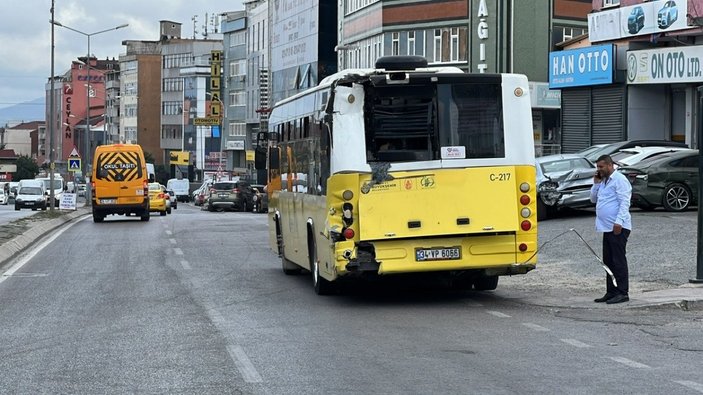 Ataşehir'de, İETT otobüsleri kaza yaptı