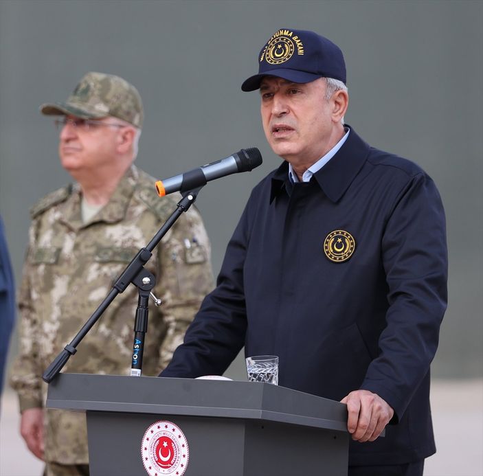 a Hulusi Akar: Pençe-Kilit Operasyonu'nda 277 terörist etkisiz hale getirildi