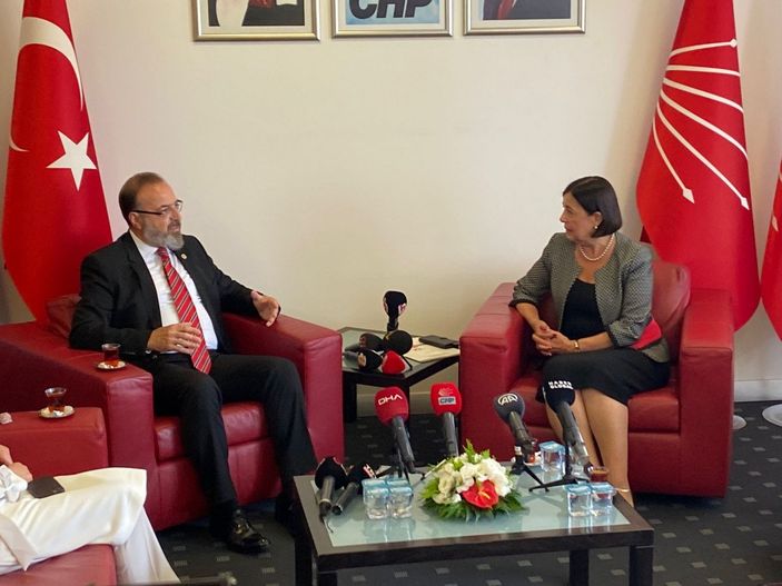 d AK Parti'den CHP'ye bayram ziyareti