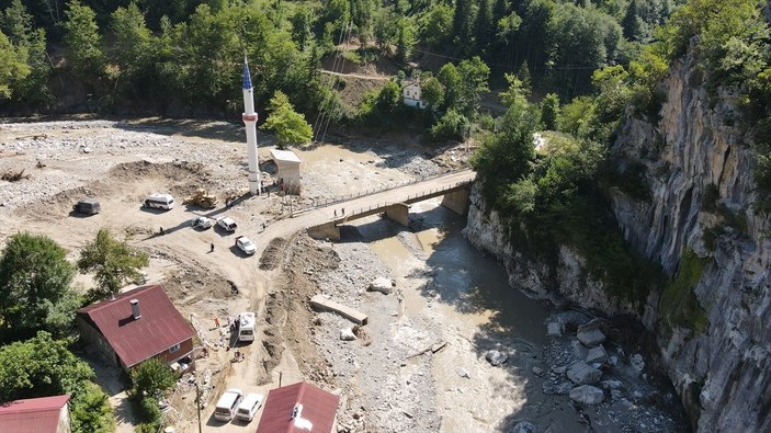 Kastamonu'da sellere direnen minare