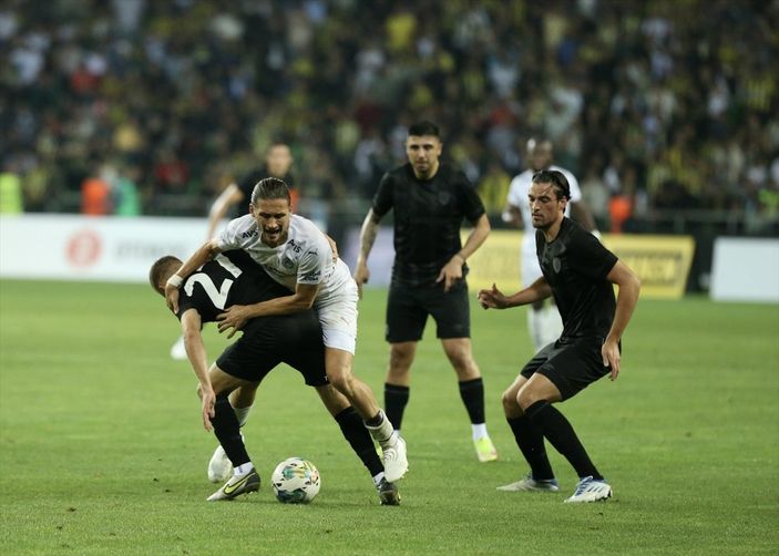 Fenerbahçe Hull City'i 2-0 mağlup etti