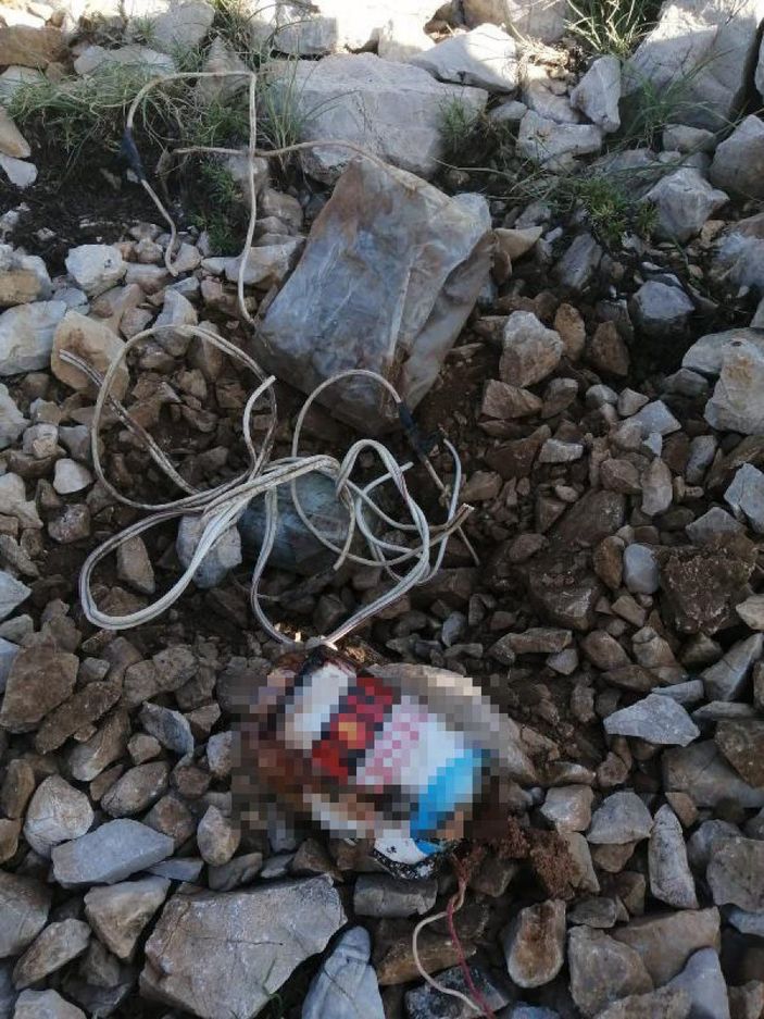 Tunceli’de araziye tuzaklanmış EYP ele geçirildi, imha edildi