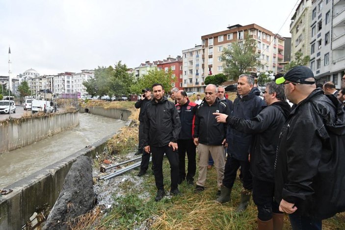 AK Parti sel felaketi sonrası sahaya indi, CHP rahatsız oldu