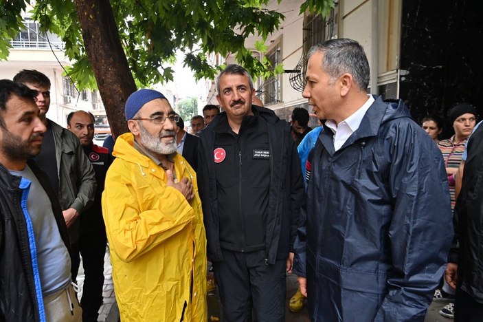 AK Parti sel felaketi sonrası sahaya indi, CHP rahatsız oldu