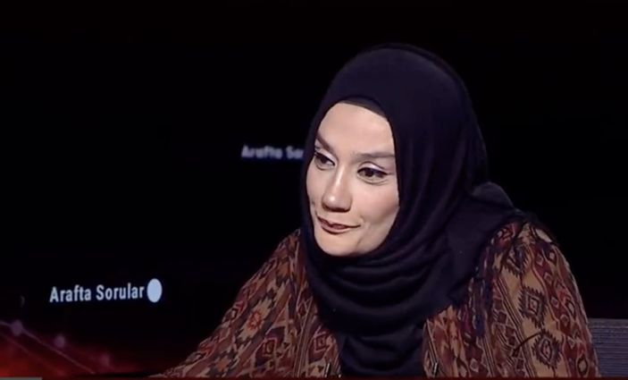 Esra Elönü'nün konuğu Vehbi Vakkasoğlu'ndan duygulandıran hikaye