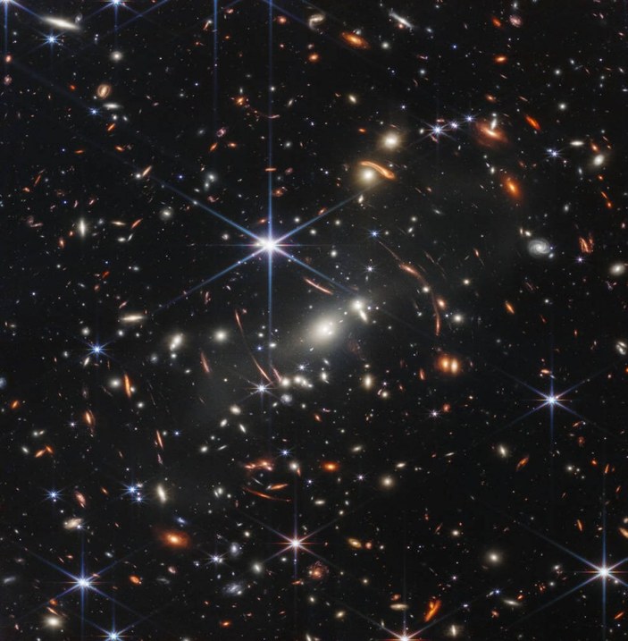 James Webb Uzay Teleskobu'ndan yeni görüntüler paylaşıldı