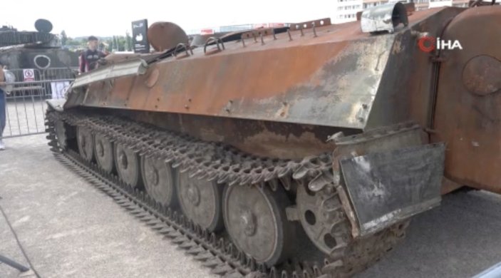 Ukrayna'da vurulan Rus tankları Çekya'da sergide