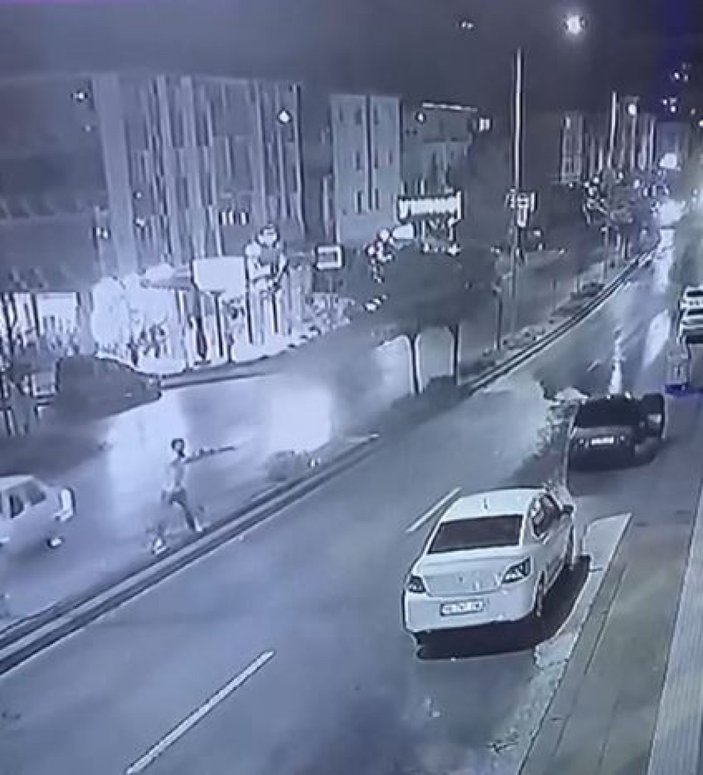 Ankara’da pompalı tüfekle bir araca sıktı