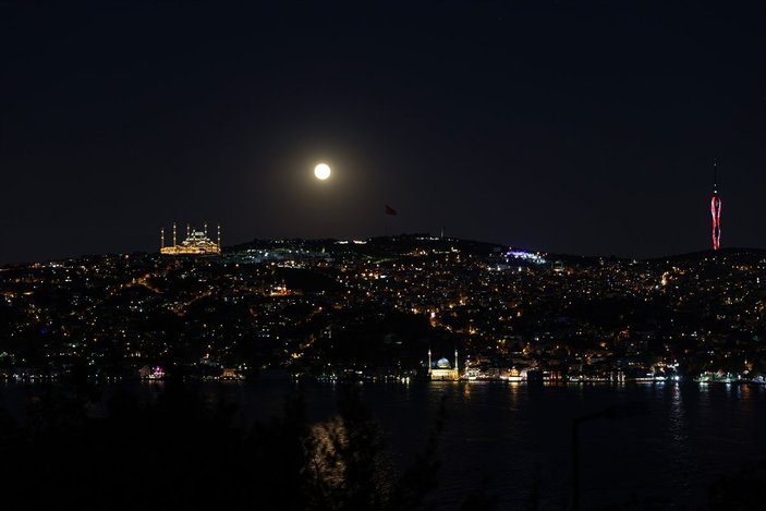 İstanbul'da süper dolunay