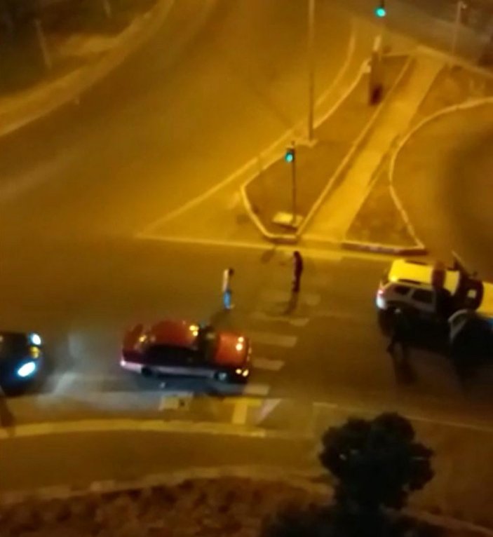 Diyarbakır'da maganda tartıştığı sürücünün aracını kurşunladı