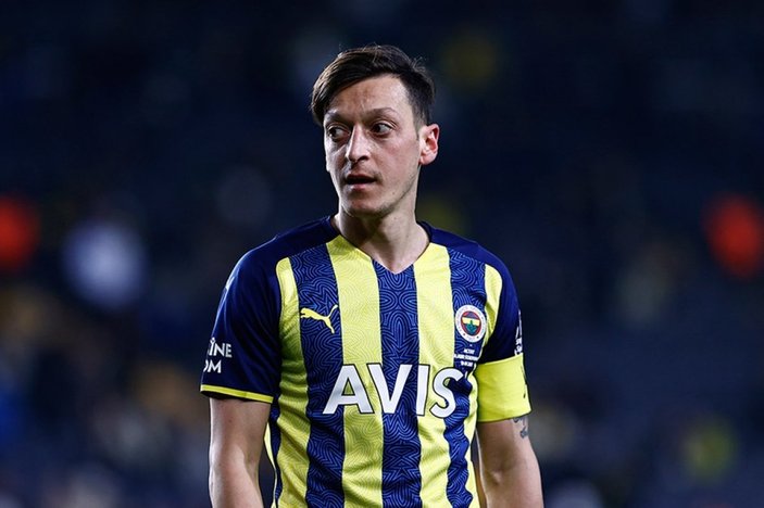 Mesut Özil, Başakşehir'de