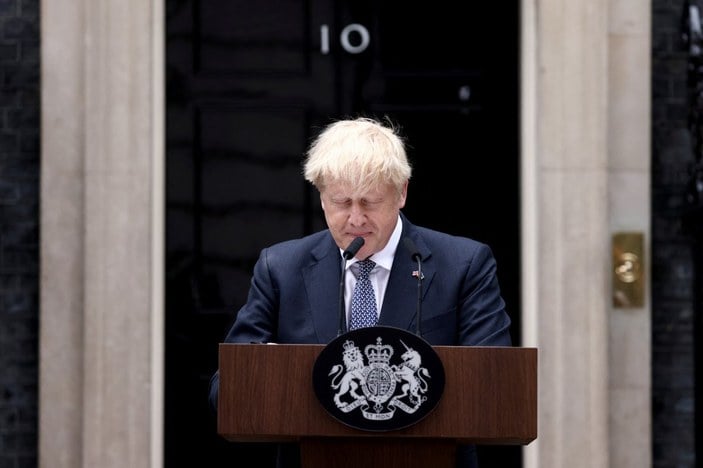 İngiltere'de Boris Johnson'ın koltuğu için 8 aday yarışacak