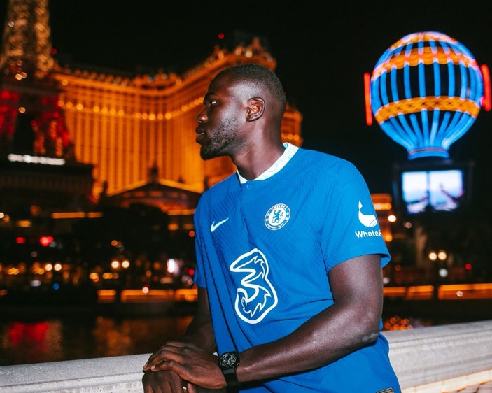 Kalidou Koulibaly resmen Chelsea'de